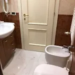 Odoni Aparthotel 4*