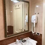 Odoni Aparthotel 4*
