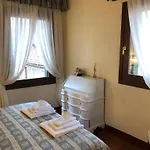 Odoni Aparthotel 4*