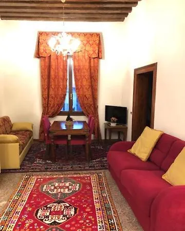 Odoni Apart-hotel 4*