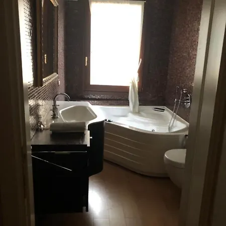 Odoni Aparthotel