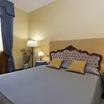 Odoni Apart-hotel