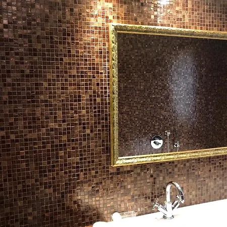 شقة فندقية Odoni 4*