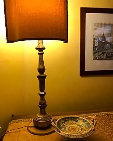 Odoni Aparthotel 4*