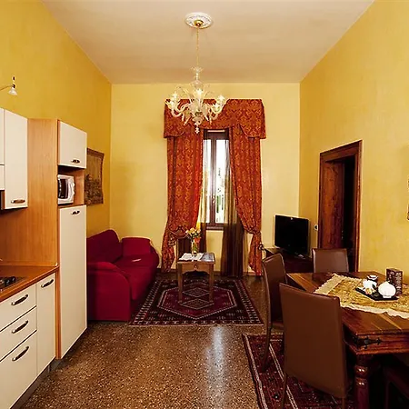 Odoni 4*