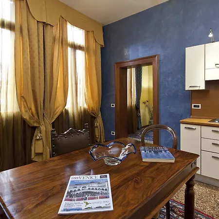 Odoni Apart-hotel 4*