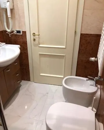 Odoni Lägenhetshotell 4*