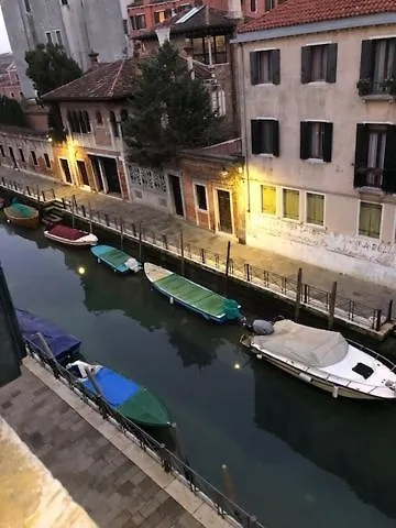 奥多尼公寓式酒店