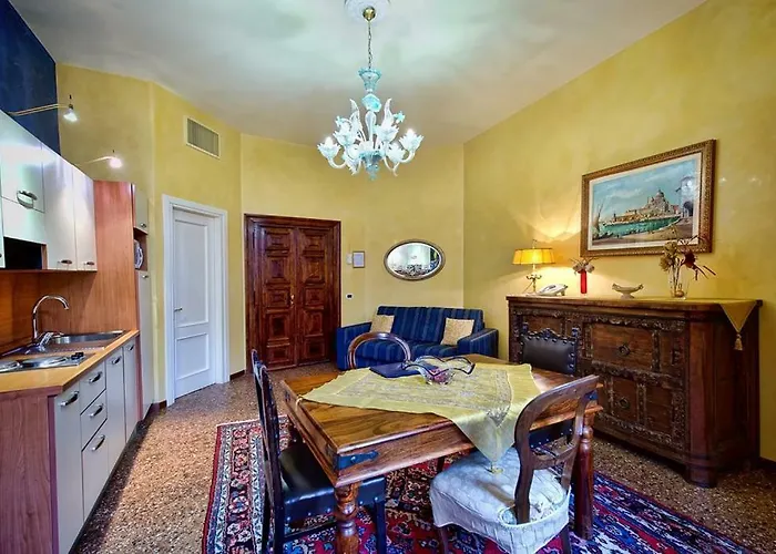 奥多尼公寓式酒店 4*